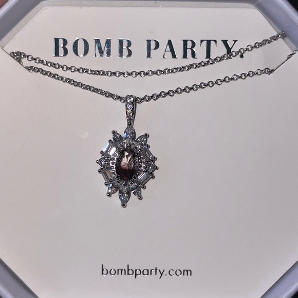 Vintage Bomb Party RBP3701 OG Chase Your Dreams Necklace - Picture 8 of 10